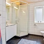 4 Star In Valevåg