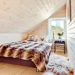 Сasa de vacaciones 4 Star In Valevåg
