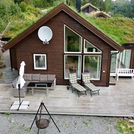 Serene Waterfront Retreat-by Traum * Valevag