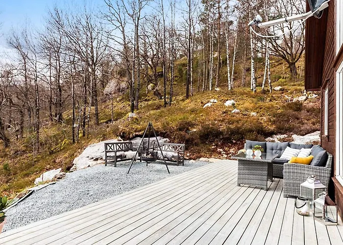 Дом отдыха Serene Waterfront Retreat-by Traum