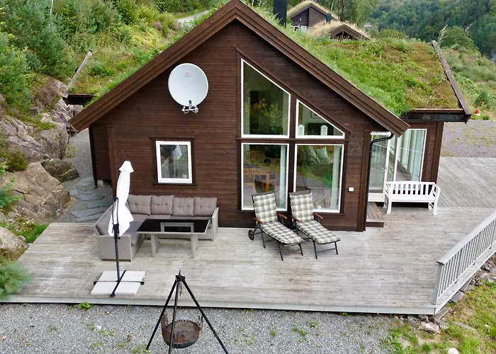 Serene Waterfront Retreat-by Traum * Valevag