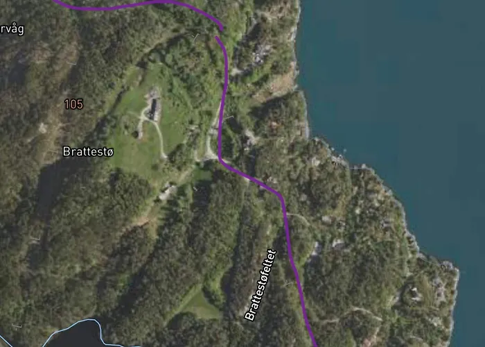 Serene Waterfront Retreat-by Traum Semesterbostad